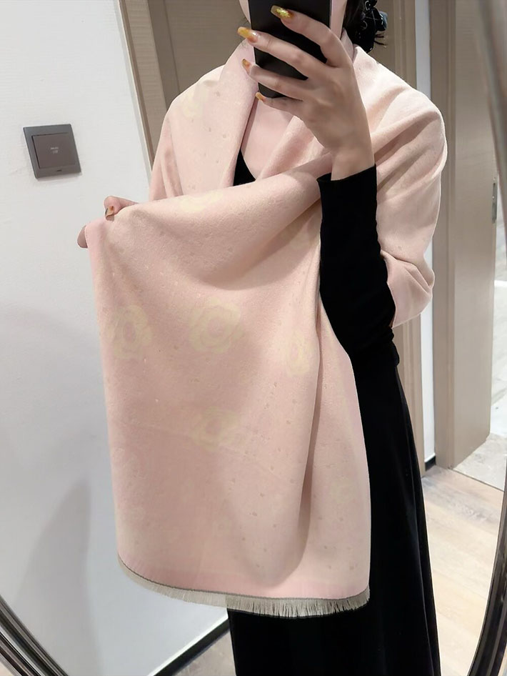 最高級シャネルスーパーコピー CHANEL マフラー レディース 大判 ストール フリンジ ココマーク CCマーク cc25103009 CHANEL マフラー 新作 - 画像 (9)