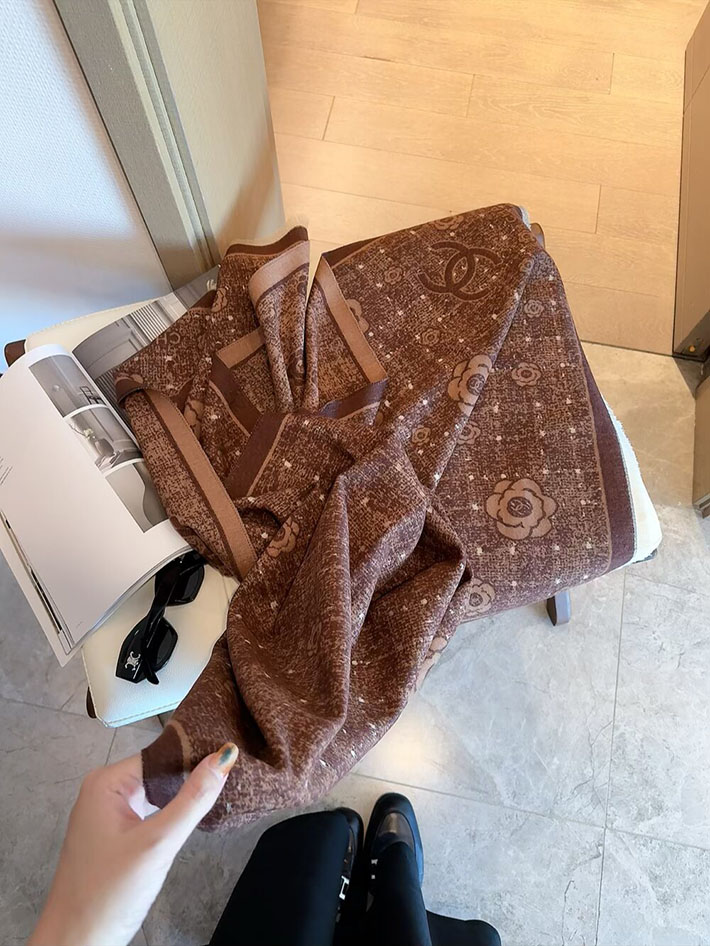 最高級シャネルスーパーコピー CHANEL マフラー レディース 大判 ストール フリンジ ココマーク CCマーク cc25103009 CHANEL マフラー 新作 - 画像 (3)