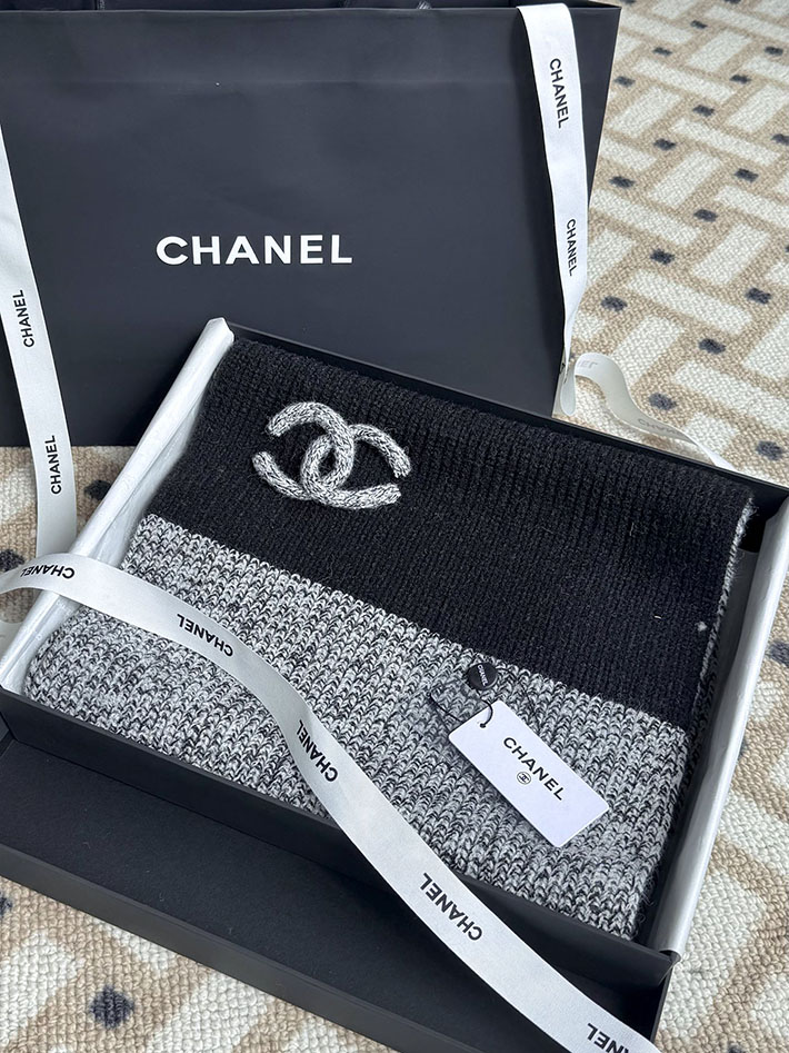 最高級シャネルスーパーコピー CHANEL ウール ニット ココマーク CCロゴ フリンジ ストール 2025新作 cc25103019 CHANEL マフラー 新作 - 画像 (4)