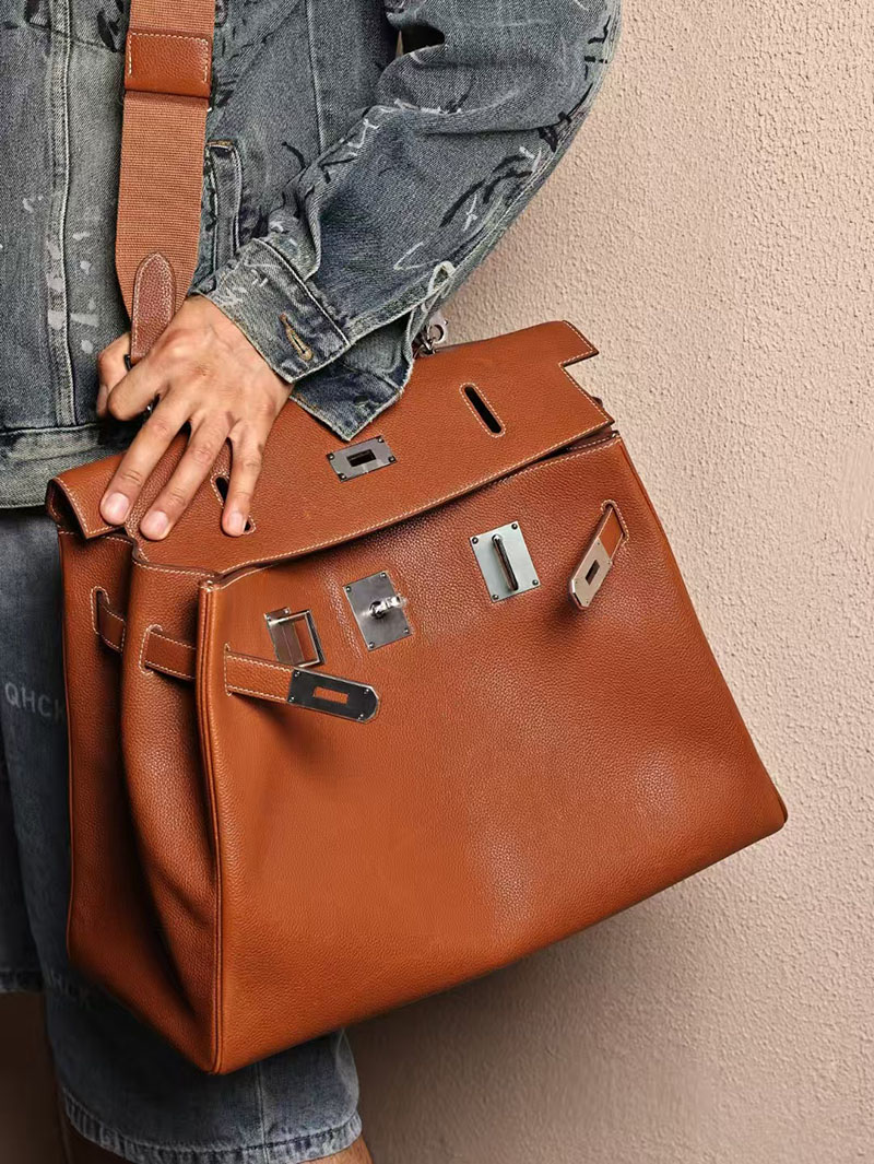 エルメス メンズバッグ 新作 HERMES マキシケリー 42cm 内縫い ゴールド バレニア シルバー金具 2524045 - 画像 (6)