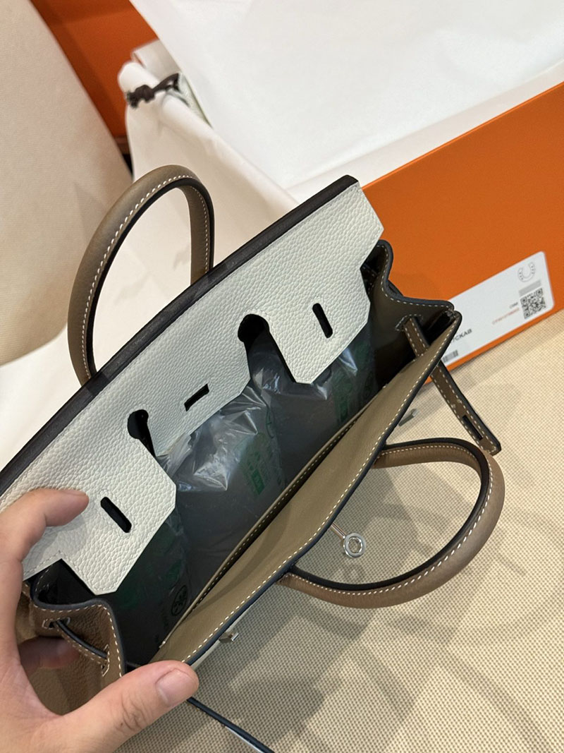 エルメスコピー バーキン25 定価 HERMES バーキン25 パーソナル クレ/エトゥープ トゴ シルバー金具 2524093 - 画像 (8)