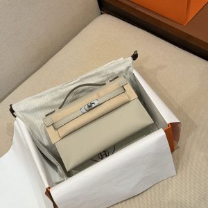 ポシェットケリー 定価