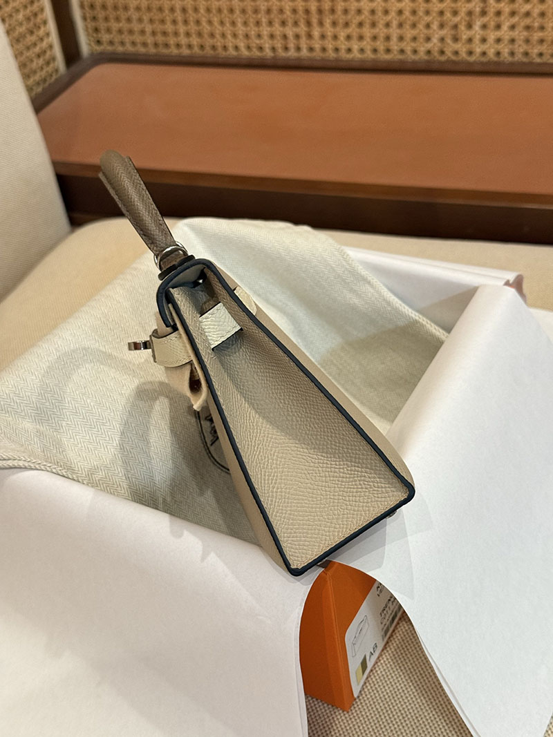 エルメスコピー ミニケリー 定価 HERMES ケリーミニ2 パーソナル トレンチ/クレ ヴォーエプソン シルバー金具 2524117 - 画像 (5)