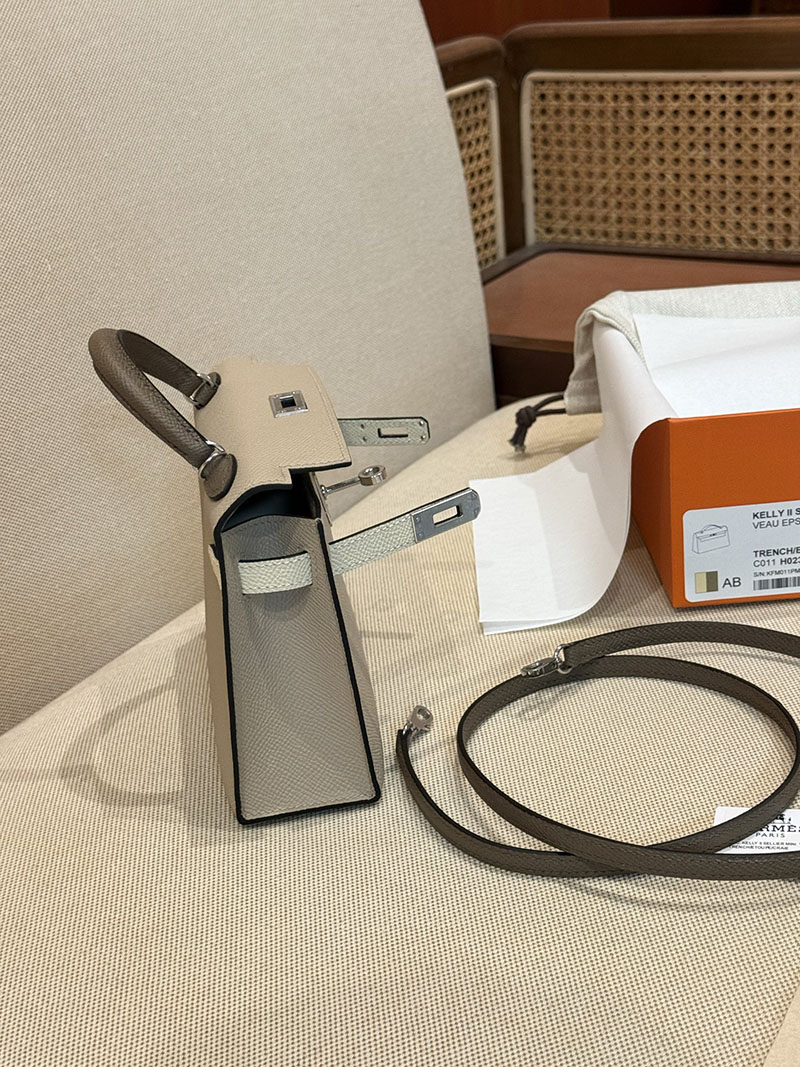 エルメスコピー ミニケリー 定価 HERMES ケリーミニ2 パーソナル トレンチ/クレ ヴォーエプソン シルバー金具 2524117 - 画像 (4)