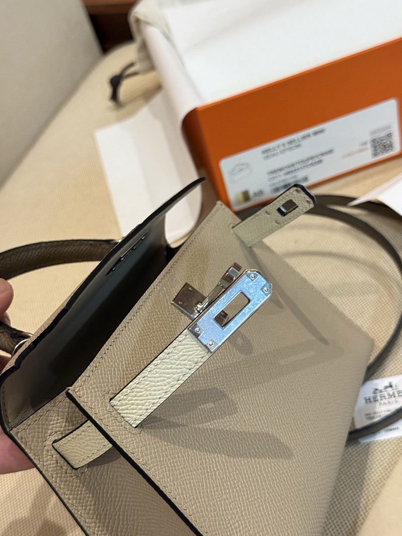 エルメスコピー ミニケリー 定価 HERMES ケリーミニ2 パーソナル トレンチ/クレ ヴォーエプソン シルバー金具 2524117 - 画像 (15)