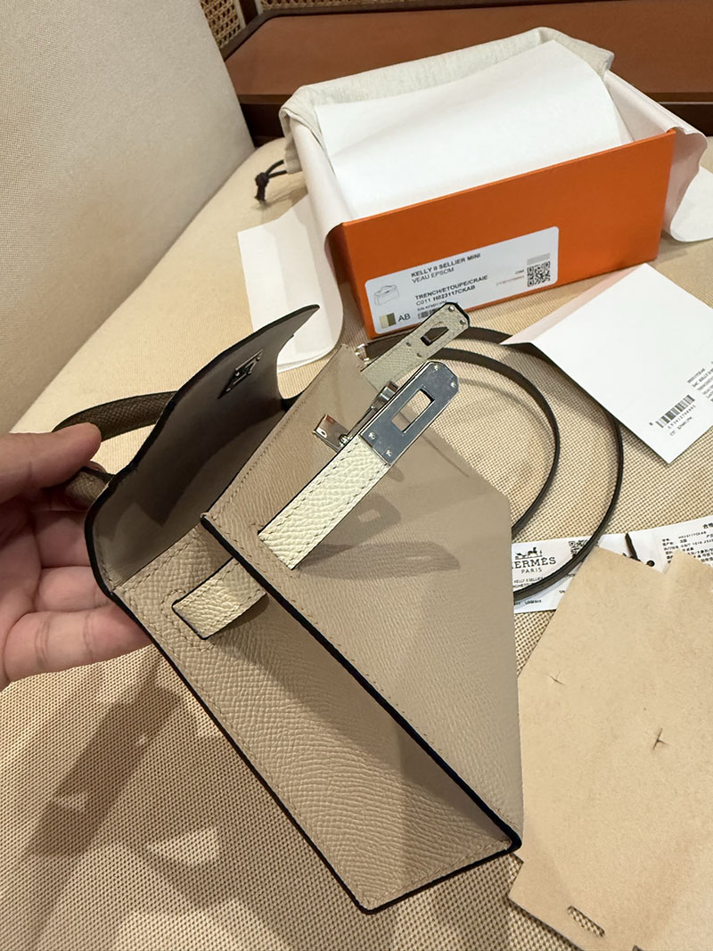 エルメスコピー ミニケリー 定価 HERMES ケリーミニ2 パーソナル トレンチ/クレ ヴォーエプソン シルバー金具 2524117 - 画像 (10)