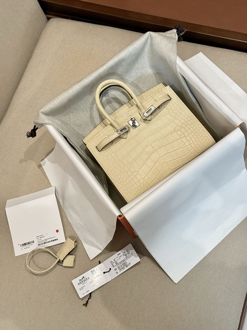 エルメスコピー バーキン20 定価 HERMES バーキン 20 セリエ ヴァニラ クロコダイル アリゲーターマット シルバー金具 2524124 - 画像 (7)