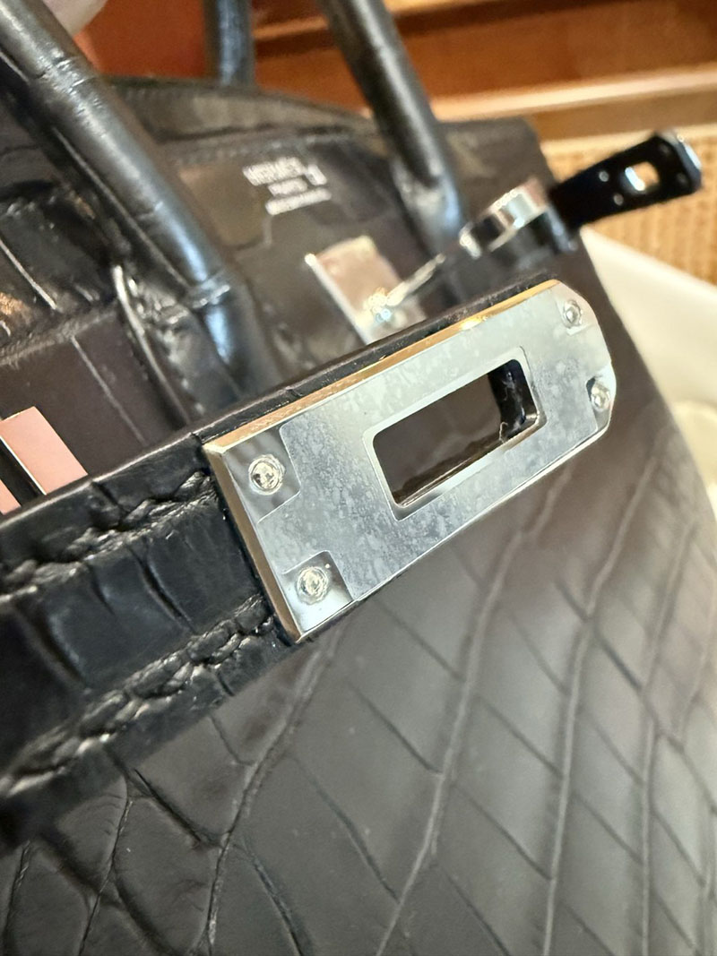 エルメスコピー バーキン25 黒 新品 HERMES バーキン25 黒 ブラック クロコダイル アリゲーターマット シルバー金具 2524126 - 画像 (24)