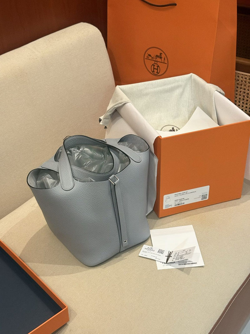 エルメスコピー ピコタンMM 定価 HERMES ピコタンロック 22 MM グリパンタン トリヨンクレマンス シルバー金具 2524157 - 画像 (3)