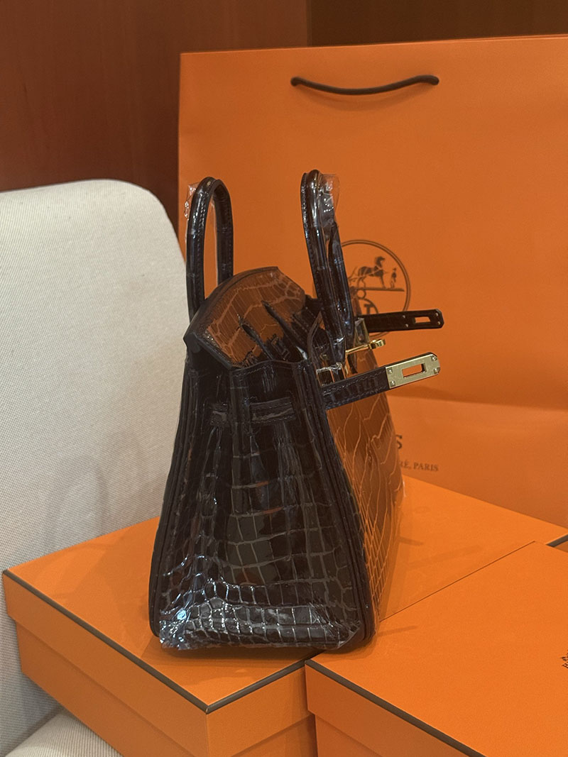 エルメスバッグバーキン定価 バーキン25 黒 ブラック クロコダイル ニロティカスマット ゴールド金具 2524158 - 画像 (14)