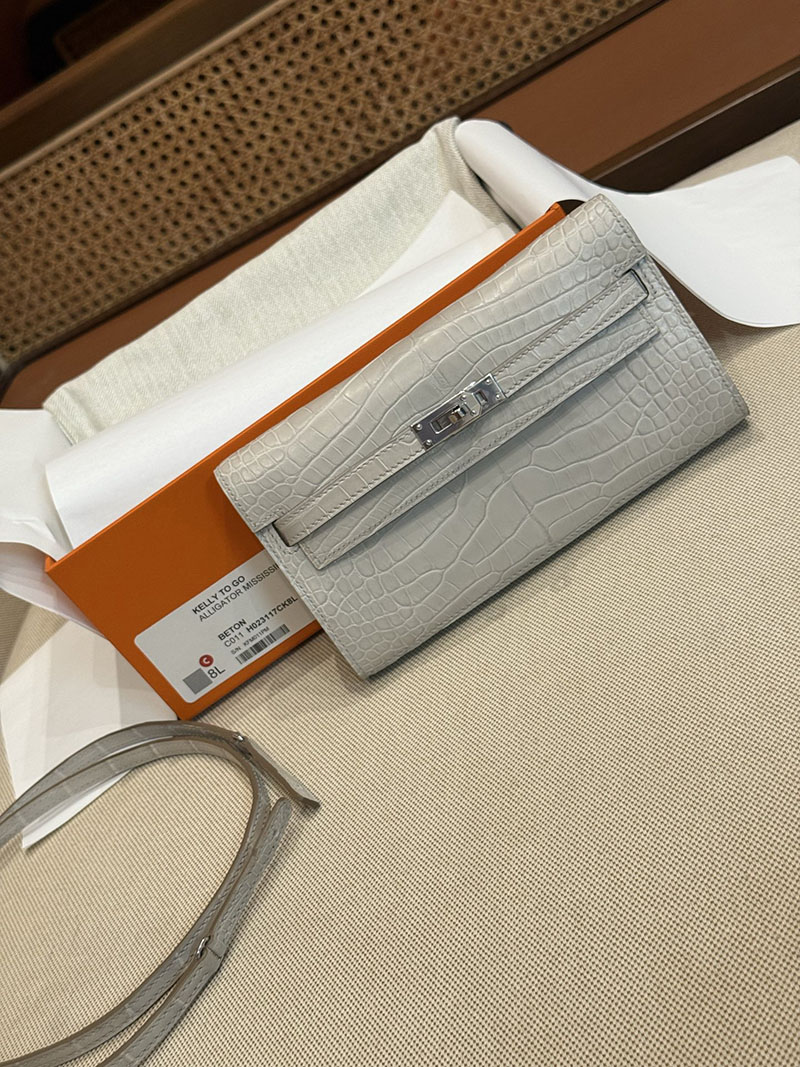 コンスタンスロング トゥーゴー ベトン