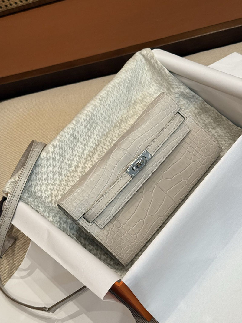 エルメスコピー HERMES コンスタンスロング トゥーゴー ベトン クロコダイル アリゲーターマット シルバー金具 2524179 - 画像 (16)