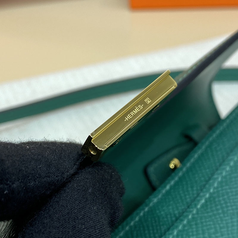 エルメス コンスタンス トゥー ゴー 定価 HERMES コンスタンスロング トゥーゴー マラカイト ヴォーエプソン ゴールド金具 2524231 - 画像 (8)