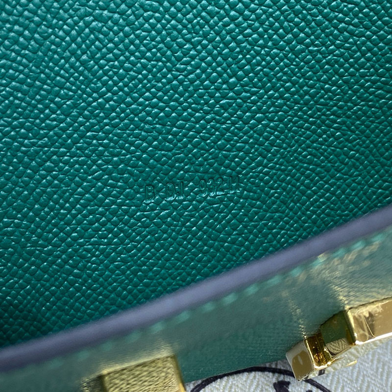 エルメス コンスタンス トゥー ゴー 定価 HERMES コンスタンスロング トゥーゴー マラカイト ヴォーエプソン ゴールド金具 2524231 - 画像 (5)