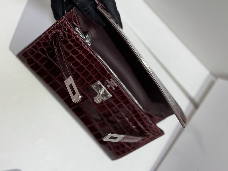 エルメスコピー HERMES 長財布 ケリーウォレット ロング トゥーゴー ルージュセリエ クロコダイル アリゲーターマット シルバー金具 2524309 - 画像 (5)