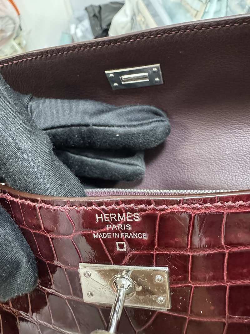 エルメスコピー HERMES 長財布 ケリーウォレット ロング トゥーゴー ルージュセリエ クロコダイル アリゲーターマット シルバー金具 2524309 - 画像 (4)