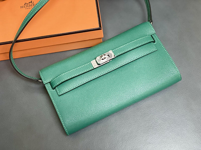 エルメス ケリーウォレット ロング 定価