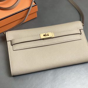 エルメス ケリーウォレット ロング 定価