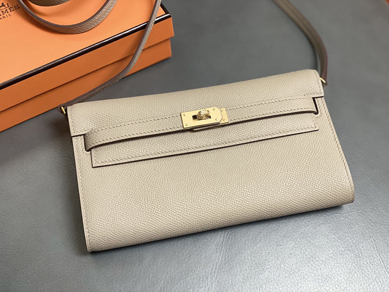 エルメス ケリーウォレット ロング 定価