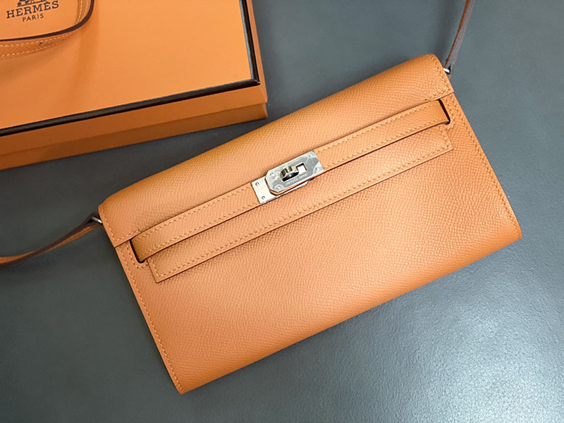 エルメス ケリー トゥー ゴー 定価