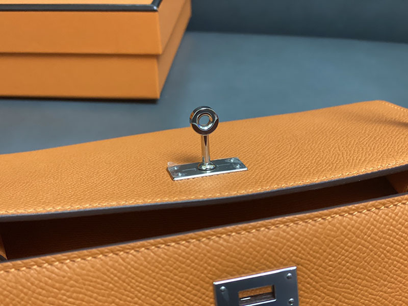 エルメス ケリー トゥー ゴー 定価 HERMES ケリーウォレット ロング トゥーゴー オレンジ ヴォーエプソン シルバー金具 2524332 - 画像 (3)