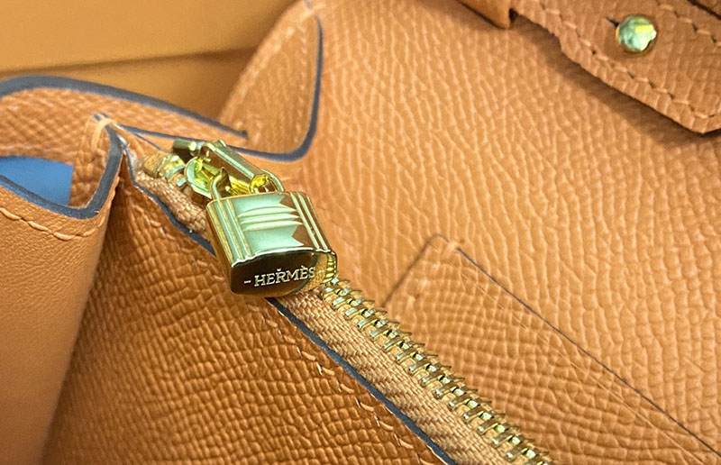 エルメス ケリーウォレット ロング 定価 HERMES ケリーウォレット ロング トゥーゴー オレンジ ヴォーエプソン ゴールド金具 2524333 - 画像 (4)