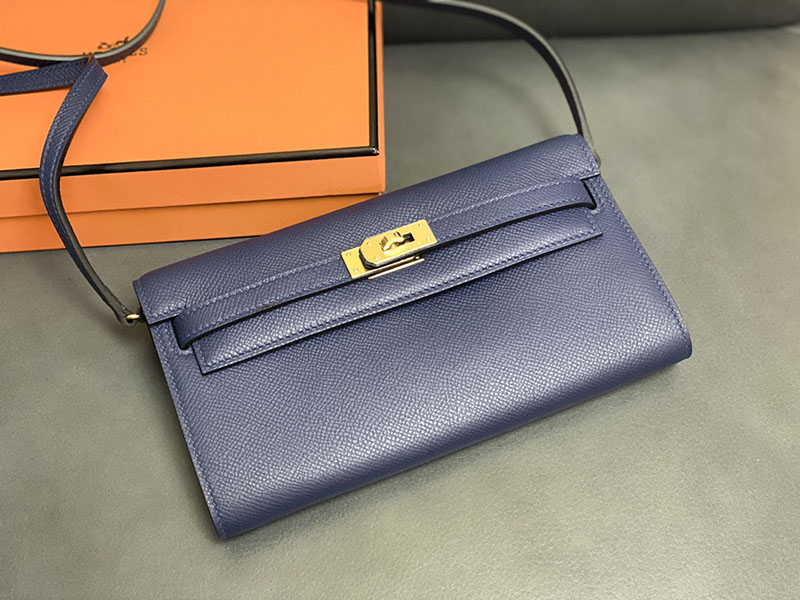 エルメス ケリーウォレット ロング 定価