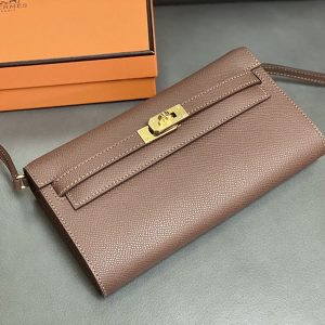 エルメス ケリーウォレット ロング 定価