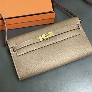 エルメス ケリーウォレット ロング 定価