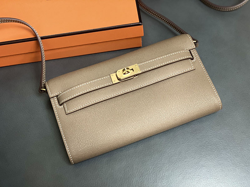 エルメス ケリーウォレット ロング 定価