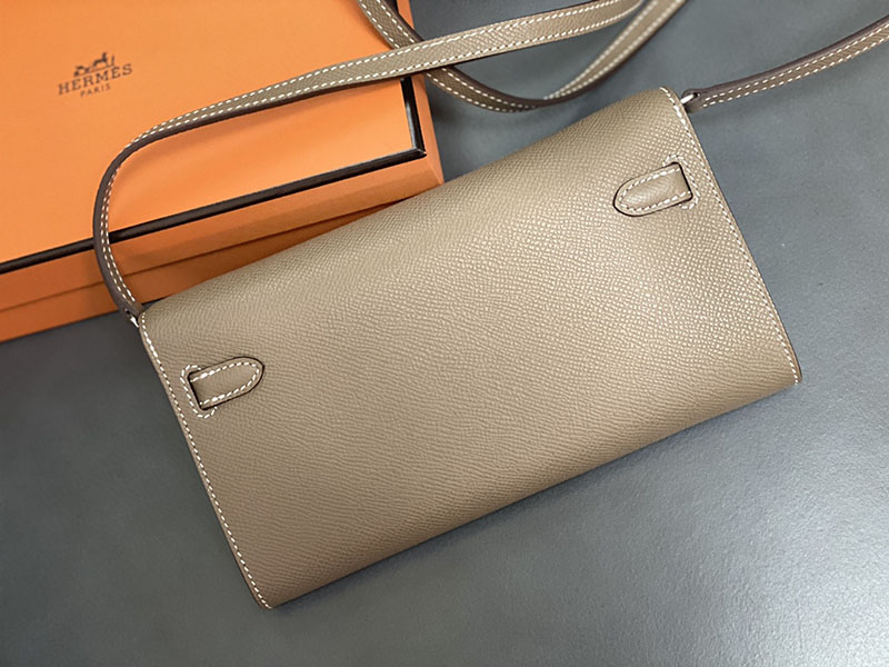 エルメス ケリー トゥー ゴー 定価 HERMES ケリーウォレット ロング トゥーゴー エトゥープ ヴォーエプソン シルバー金具 2524343 - 画像 (7)