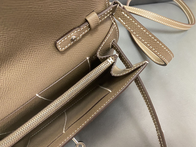 エルメス ケリー トゥー ゴー 定価 HERMES ケリーウォレット ロング トゥーゴー エトゥープ ヴォーエプソン シルバー金具 2524343 - 画像 (3)