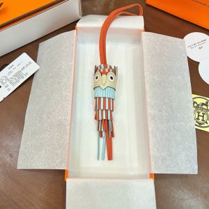 バッグチャーム 大人 おしゃれ