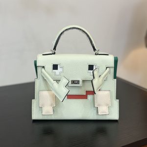 エルメス ケリードール 定価