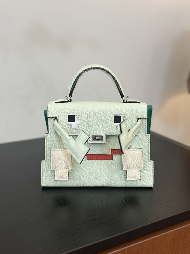 エルメス ケリードール 定価