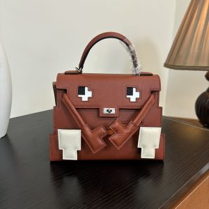 エルメス ケリードール 定価