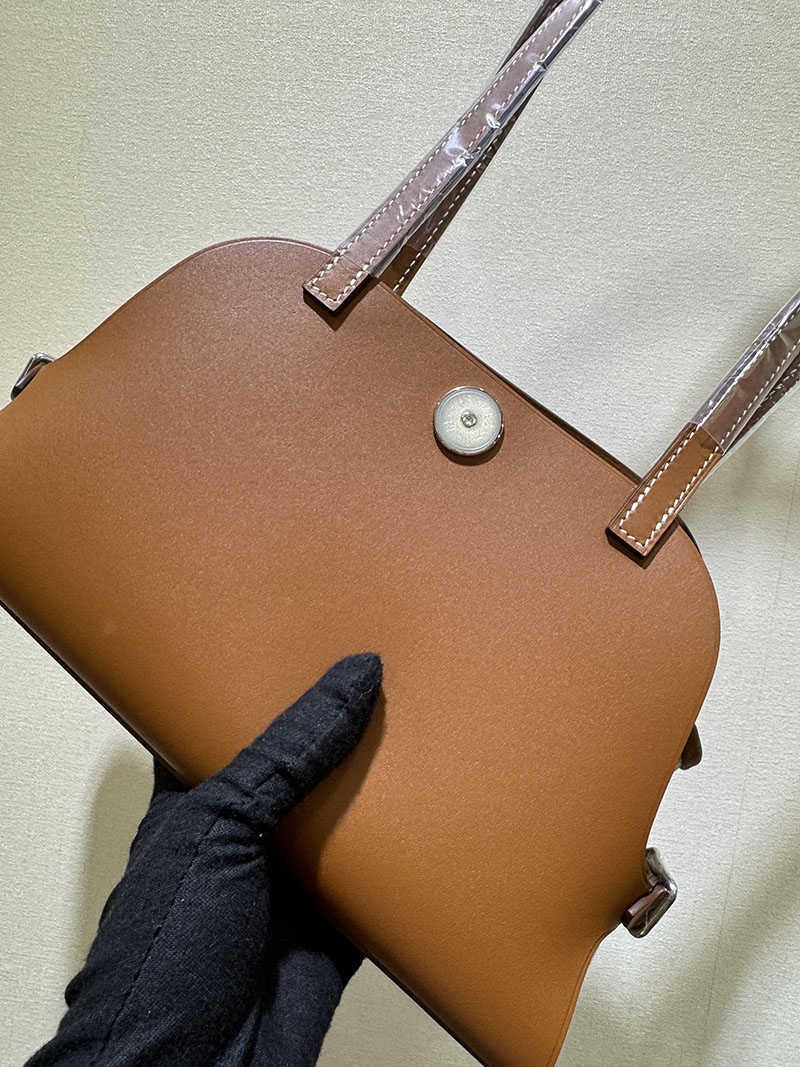 エルメス新作バッグ 2025 HERMES タブリエ・セリエ ゴールド ヴァッシュ・ハンター/ヴォー・スウィフト/トワル・ミリテール シルバー金具 2524458 - 画像 (5)