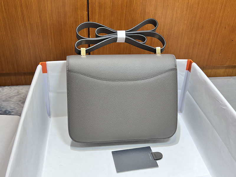 エルメススーパーコピー コンスタンス24 定価 HERMES コンスタンス1 24MM エタン ヴォーエプソン ゴールド金具 2524477 - 画像 (9)