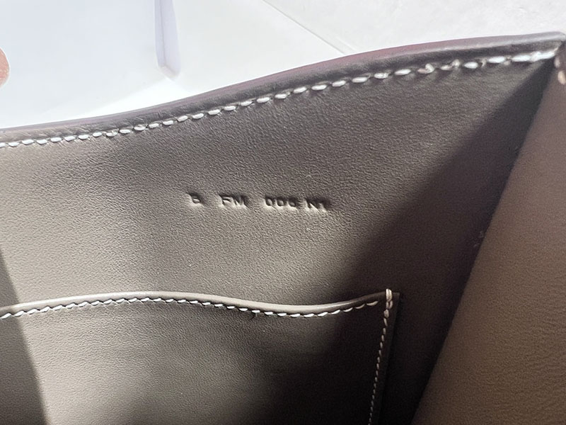 エルメススーパーコピー コンスタンス24 定価 HERMES コンスタンス1 24MM エトゥープ ヴォーエプソン シルバー金具 2524478 - 画像 (3)