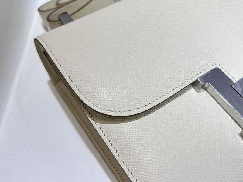 エルメススーパーコピー コンスタンス24 定価 HERMES コンスタンス1 24MM クレ ヴォーエプソン シルバー金具 2524483 - 画像 (5)