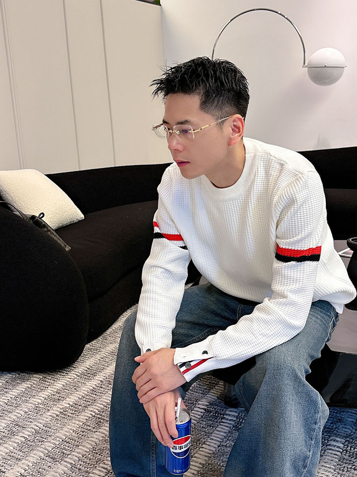 最高級トムブラウンスーパーコピー トムブラウンセーターコピー セーター ホワイト 2524592 トムブラウン セーター メンズ - 画像 (4)