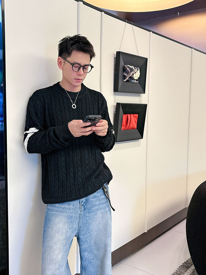 最高級モンクレールスーパーコピー モンクレールトレーナーコピー セーター ネイビー/ブラック 2524613 セーター ブランド メンズ 高級 - 画像 (6)