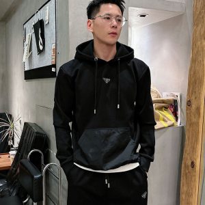 プラダ セットアップ メンズ