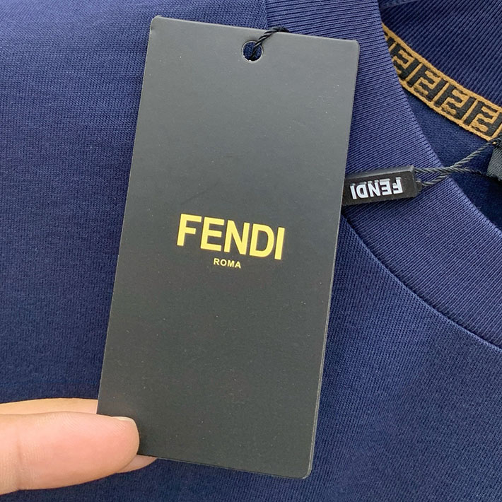 最高級フェンディスーパーコピー キッズ 子供服 ジュニア ユニセックス可 トップス ロンT 長袖Tシャツ ブルー 2524755 FENDI Tシャツ アウトレット - 画像 (9)