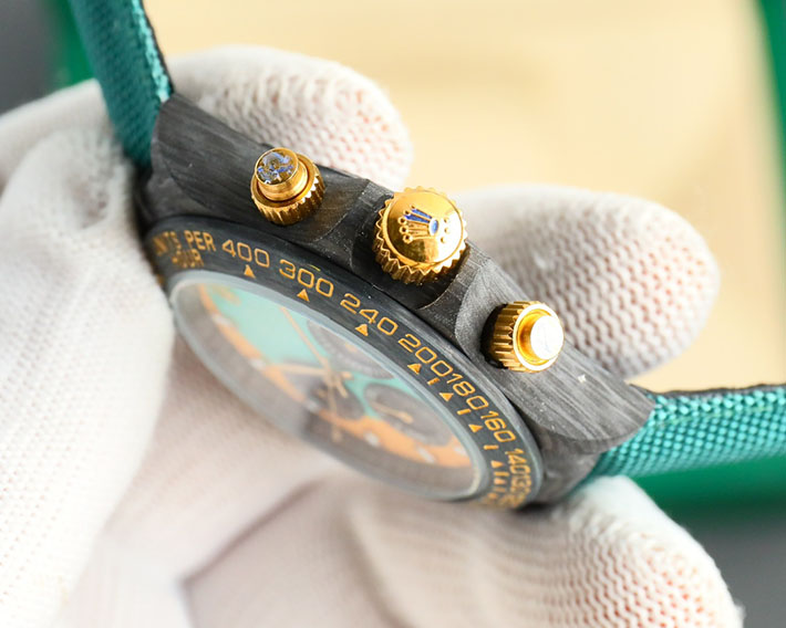 最高級ロレックススーパーコピー デイトナ Desert Eagle Arabic カーボンファイバー 2523770 ロレックス デイトナ アイスブルー - 画像 (5)