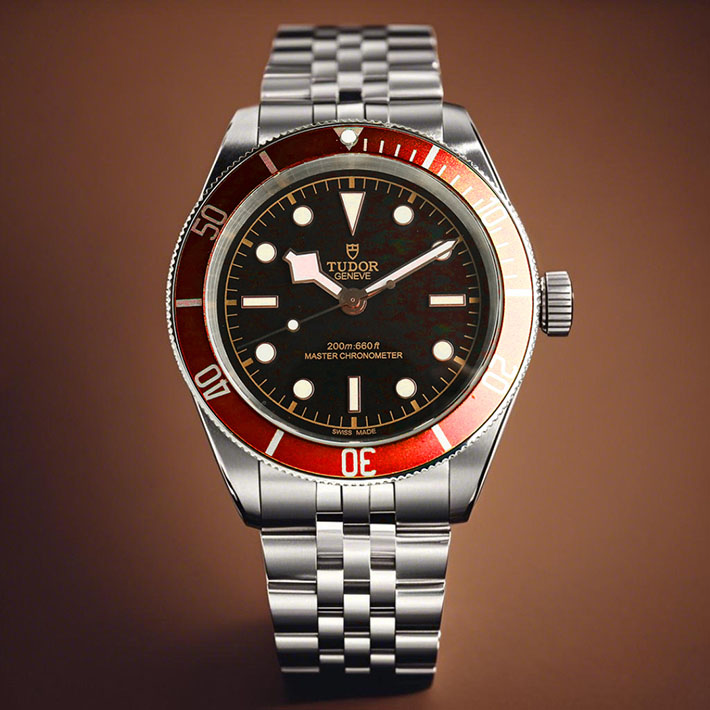 最高級チューダースーパーコピー TUDOR ブラックベイ 7941A1A0RU レッドベゼル メンズ 腕時計 ブラック オートマ 自動巻き ウォッチ - 画像 (3)