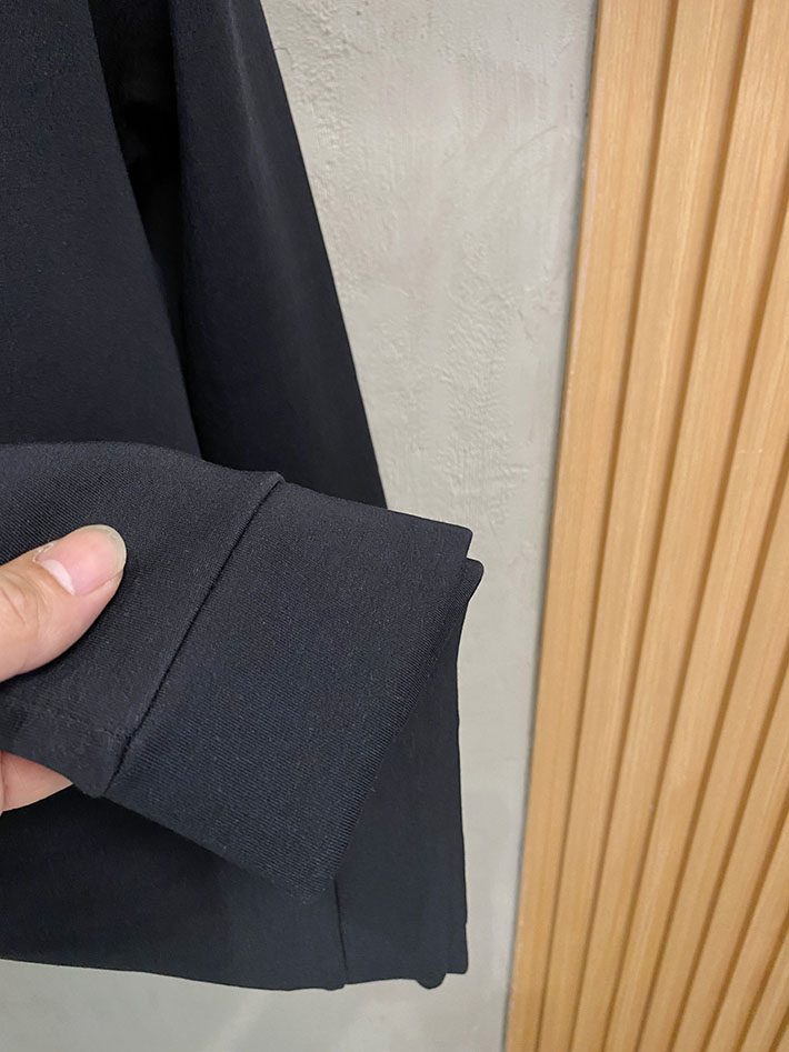 最高級バーバリースーパーコピー BURBERRY ロゴプリント 長袖スウェットトレーナー アイボリー ブラック 2524857 バーバリー トレーナー メンズ - 画像 (4)