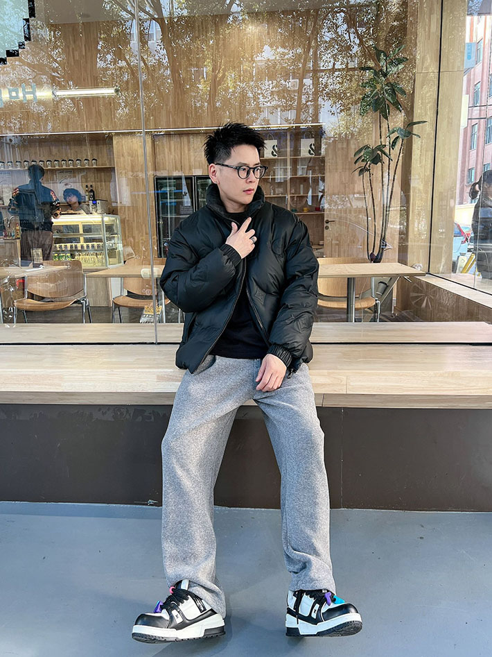 最高級ルイヴィトンスーパーコピー Vuitton リバーシブル パファージャケット ブラック 2524909 ヴィトン ダウン メンズ - 画像 (5)