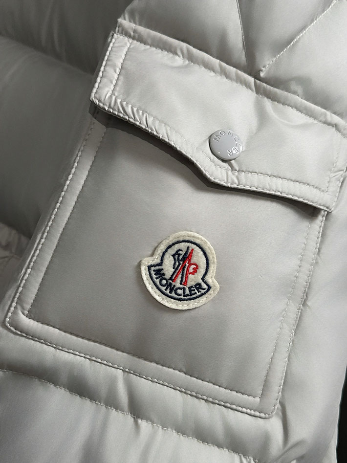 最高級モンクレールスーパーコピー Moncler Maya 70ショートダウンジャケット グレー 2524925 レディース モンクレール ダウン - 画像 (9)