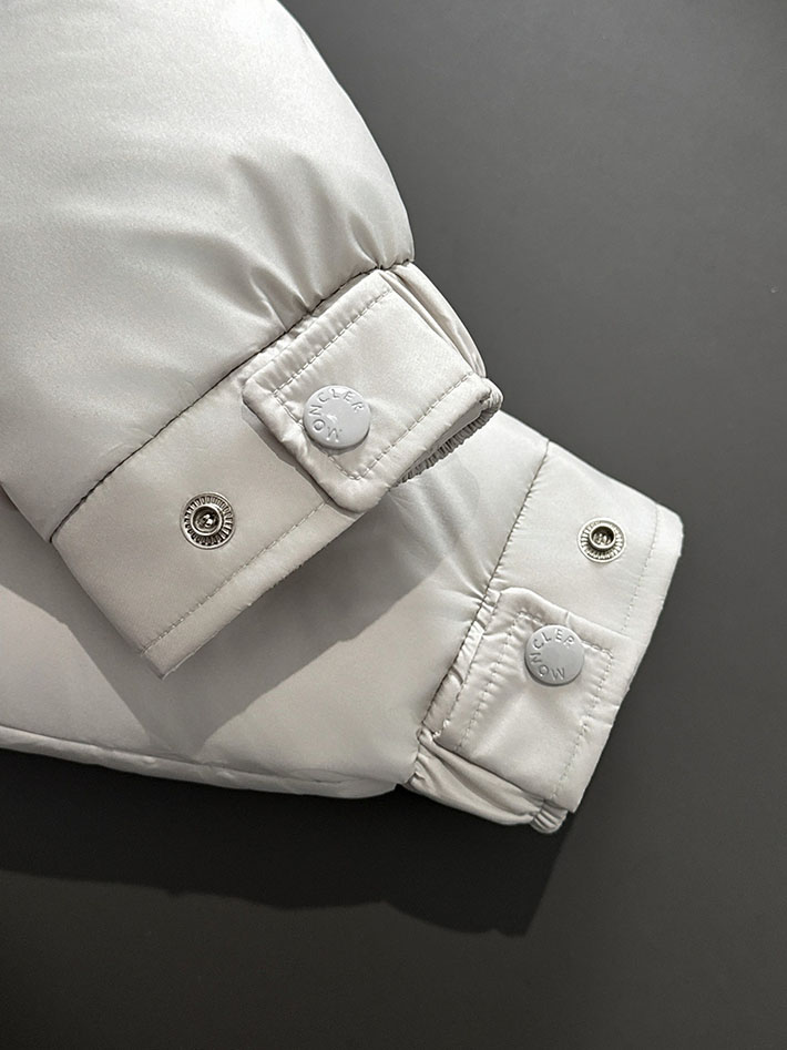 最高級モンクレールスーパーコピー Moncler Maya 70ショートダウンジャケット グレー 2524925 レディース モンクレール ダウン - 画像 (7)